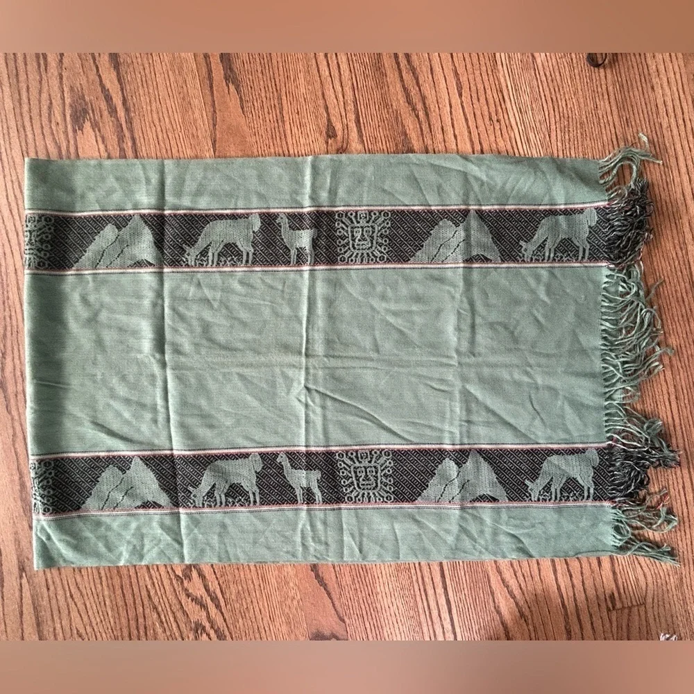 Green‎ Scarf with Black Animal Pattern